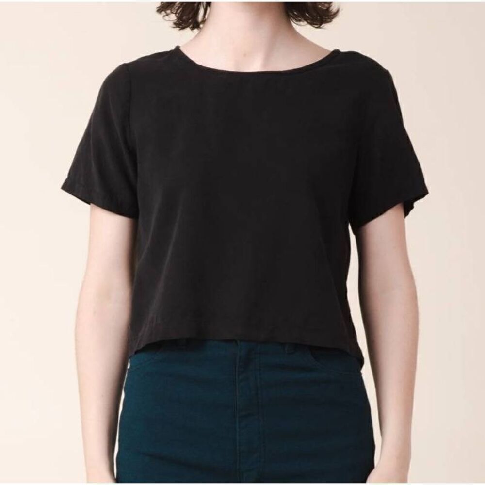 NWT Prairie Underground Backstock in Black top sz Small